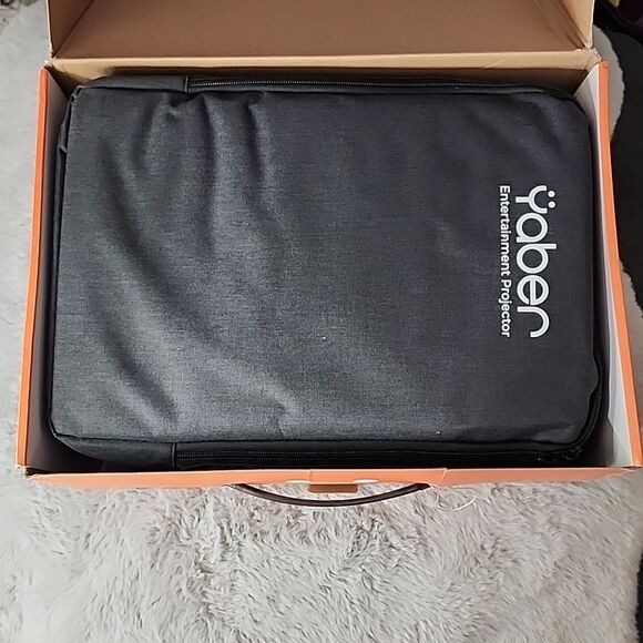 NIB‎ Yaber Buffalo Pro U7 Projector - Picture 2 of 10